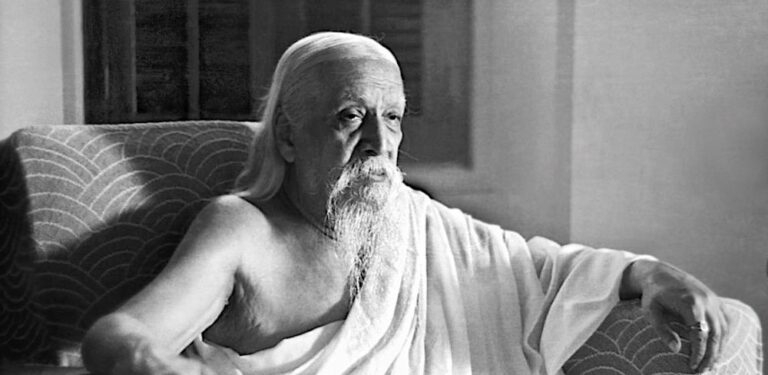 Monochrome photo of an elderly saint image.