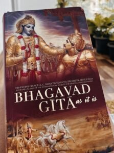shri Krishsna Bhagavad Gita