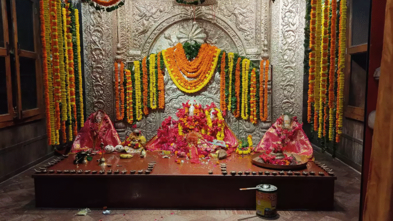 Avanti Maa Gadkalika Temple devotional