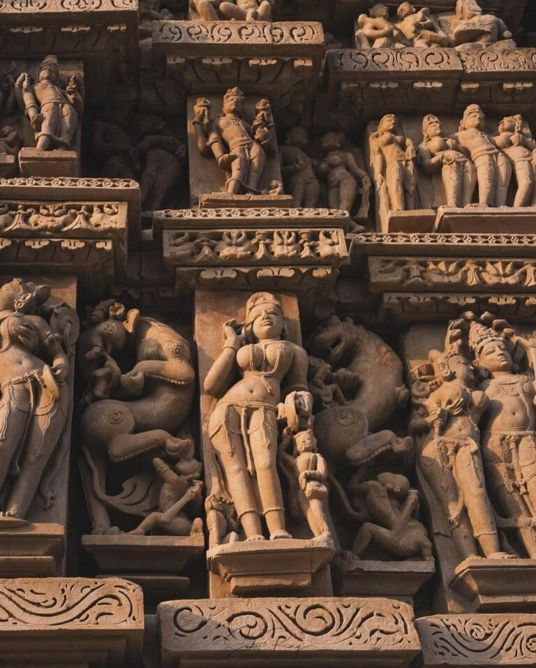 Devi Jagadambi Temple4.wep