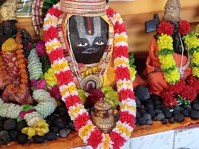 Gandaki Shakti Peeth ji devotional india