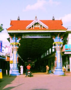 Colorful temple entrance gate picture.