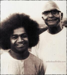 Sathya Sai Baba with devotee image