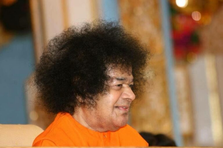 Sathya Sai Baba side profile image