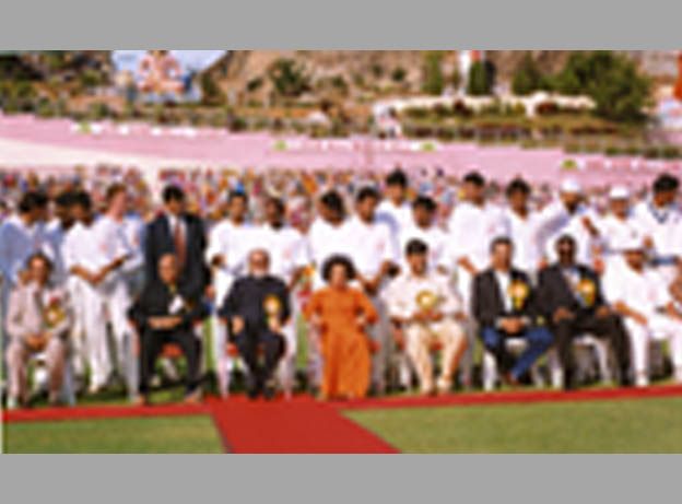 Shri Sathya Sai Baba divine spiritual teaching picture