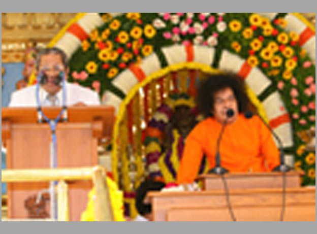 Shri Sathya Sai Baba sacred darshan radiant picture