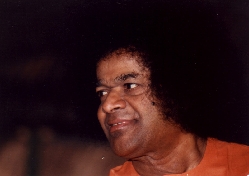 The Role of Women in the Home… 54 Bhagwan Shri Sathya Sai Baba sacred radiant portrait image