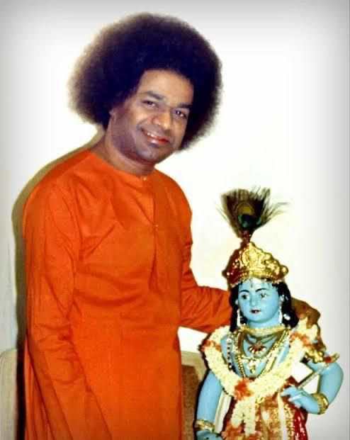 When Sri Sathya Sai Gave the Krishna Mantra