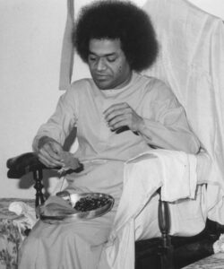 Bhagwan Shri Sathya Sai Baba serene guiding expression image