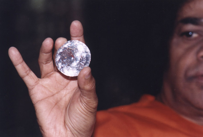 Bhagwan Shri Sathya Sai Baba sacred compassionate blessing picture