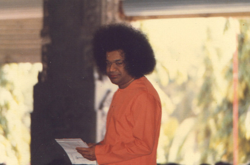 Bhagwan Shri Sathya Sai Baba divine temple gathering photo