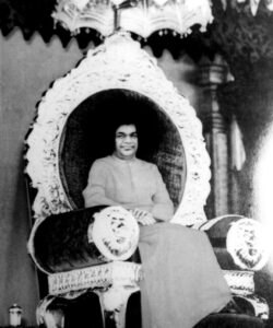 Bhagwan Shri Sathya Sai Baba divine ashram portrait picture