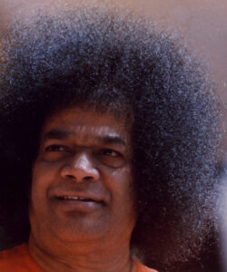 Bhagwan Shri Sathya Sai Baba sacred discourse radiant picture