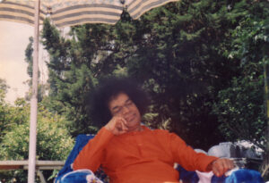 Shri Sathya Sai Baba divine compassionate blessing image