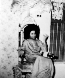 Bhagwan Shri Sathya Sai Baba spiritual discourse portrait picture