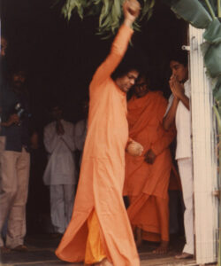 Bhagwan Shri Sathya Sai Baba divine gathering peaceful photo