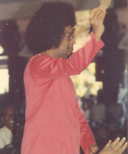 Shri Sathya Sai Baba divine darshan radiant picture