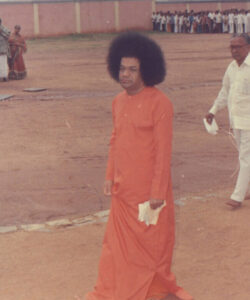 Shri Sathya Sai Baba sacred darshan peaceful picture