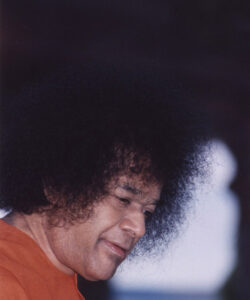 Shri Sathya Sai Baba compassionate temple service image