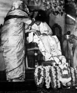 Shri Sathya Sai Baba divine darshan peaceful picture
