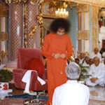 Bhagwan Shri Sathya Sai Baba divine ashram gathering picture