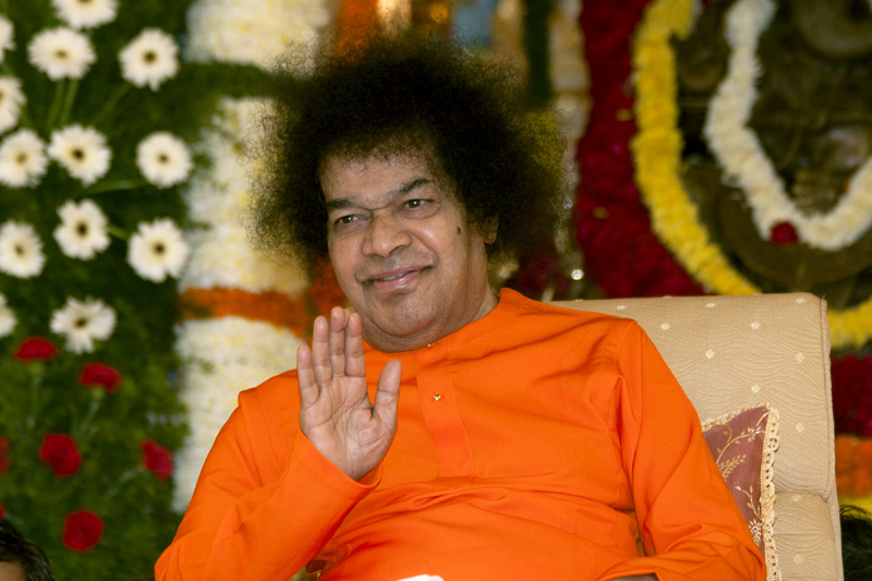 Part One 96 Shri Sathya Sai Baba Blessing Children Devotees Image