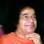 Serene spiritual leader Sathya Sai Baba picture