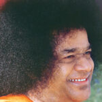 Serene spiritual leader Sathya Sai Baba picture