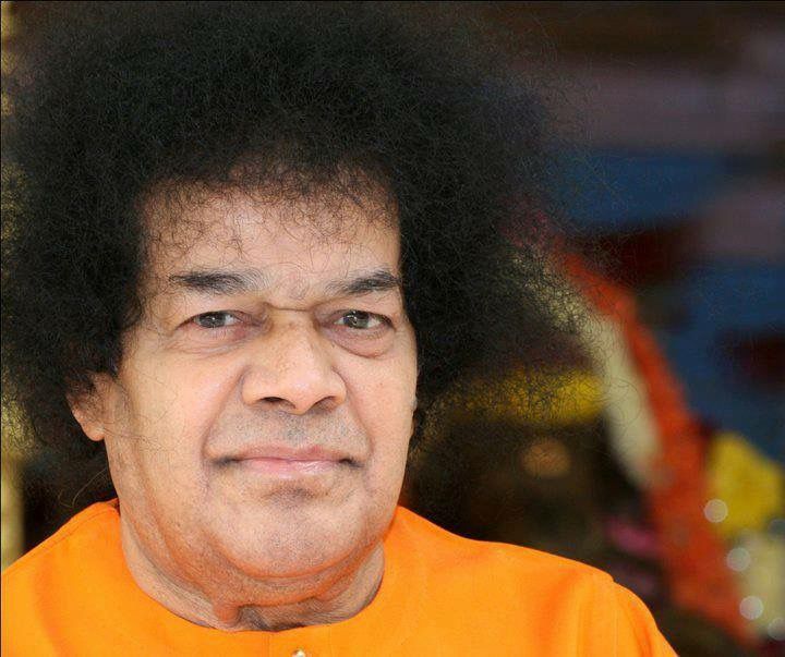 Shri Sathya Sai Baba Blessing Children Devotees Image