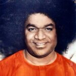 Shri Sathya Sai Baba Guidance Discourse Portrait Image