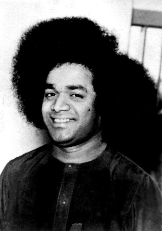 Shri Sathya Sai Baba Smiling Close Darshan Photo