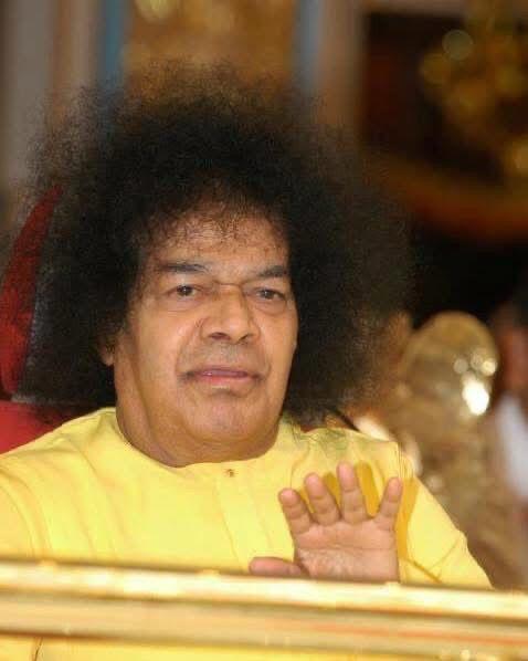 Shri Sathya Sai Baba Compassionate Blessing Pose Picture