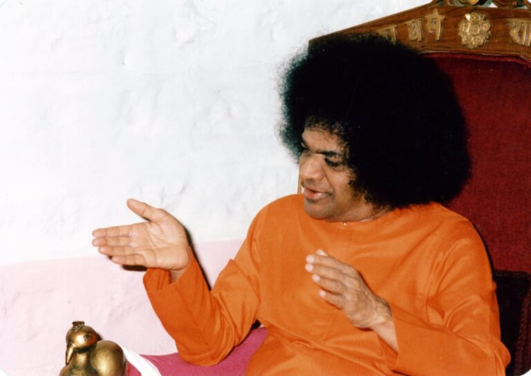 Shri Sathya Sai Baba meditation divine picture.