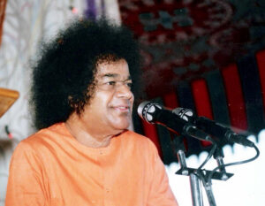 Shri Sathya Sai Baba delivering spiritual discourse