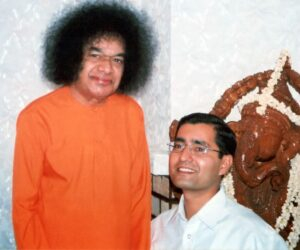 Sathya Sai Baba with Dr. Deepak Anand.