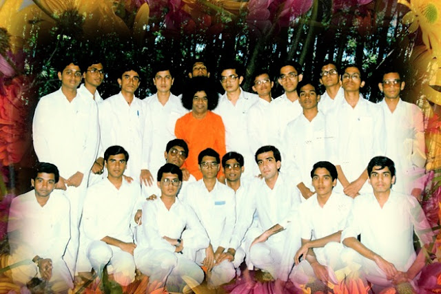 Greater Heaven’s GIFT called Sathya Sai Darshan 54 EXPERIENCE 2 3 1