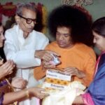 Bhagwan Shri Sathya Sai Baba blessing devotees image