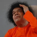 Sri Sathya Sai Baba gazing toward heavens