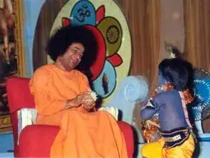 Sri Sathya Sai Baba with child Krishna