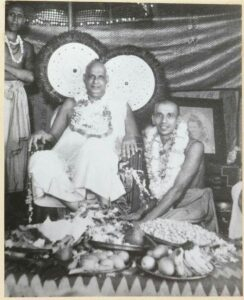 Swami Sivananda blessing devotees during sacred ceremony