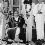 Swami Sivananda with devotees historic gathering image