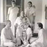 Swami Sivananda guiding devotees toward mental discipline