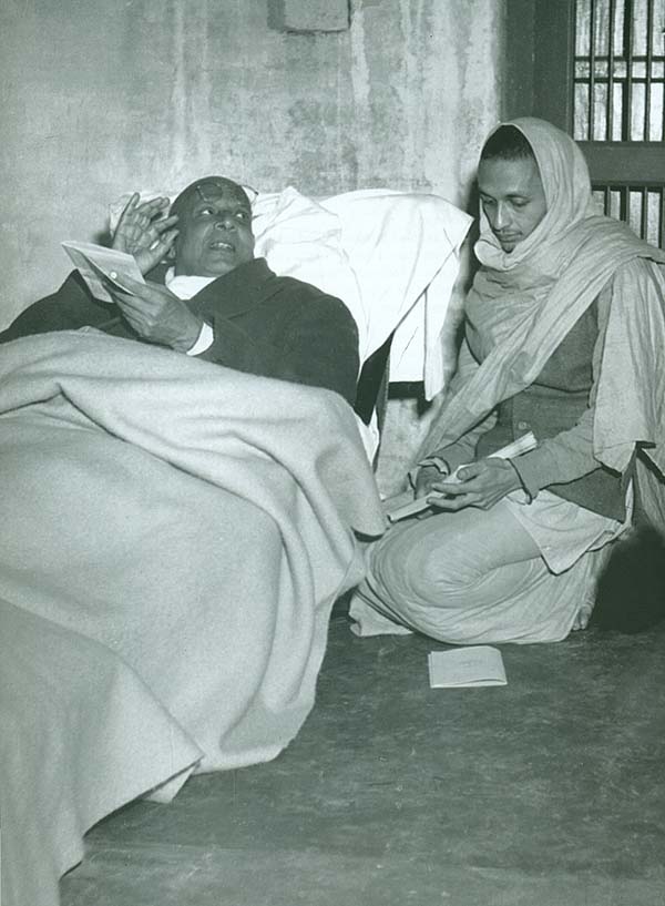 Practical Lessons in Yoga 57 swami sivananda swami satyananda